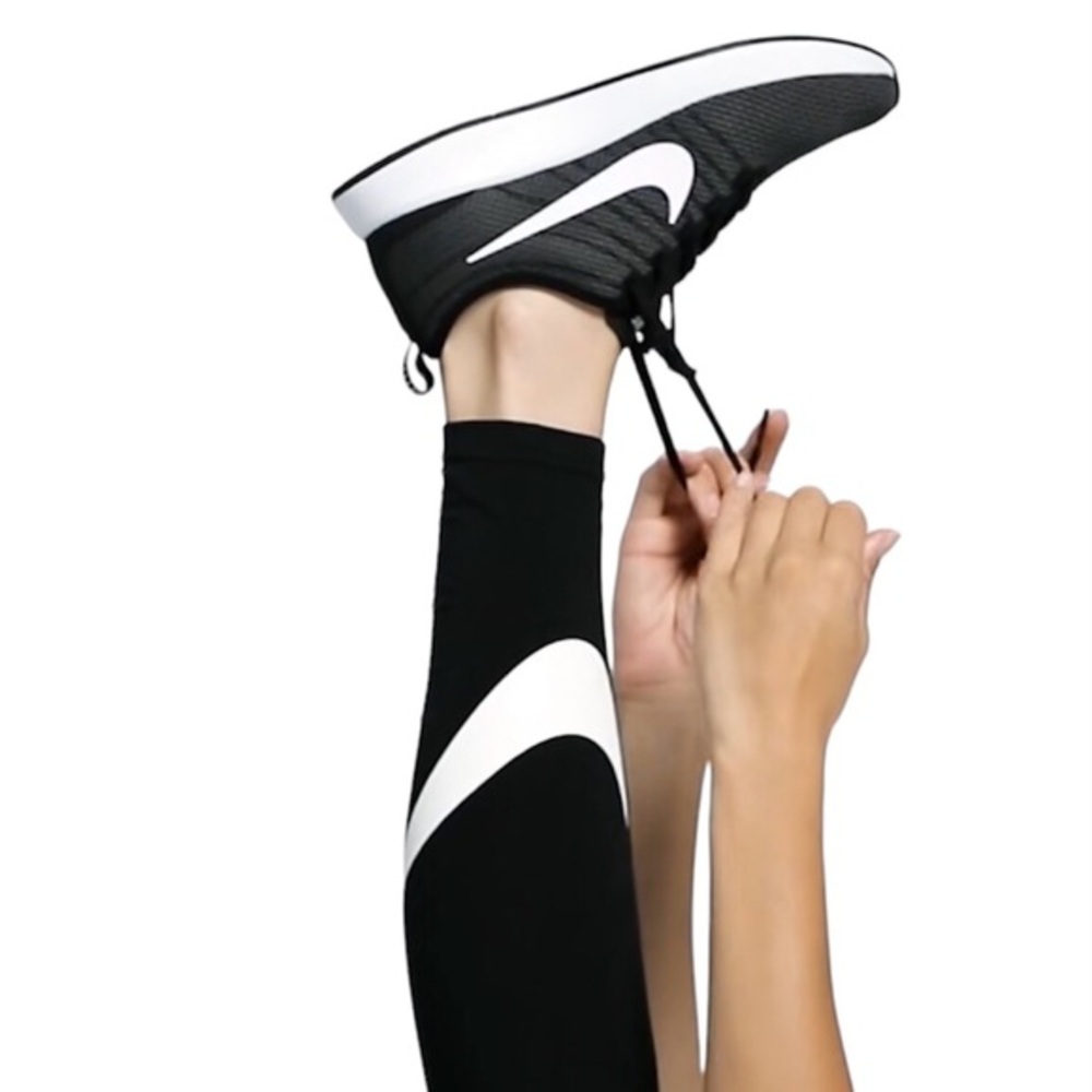Nike Womens Dualtone Racer 917682-003 Black Running Shoes Sneakers Size 9.5